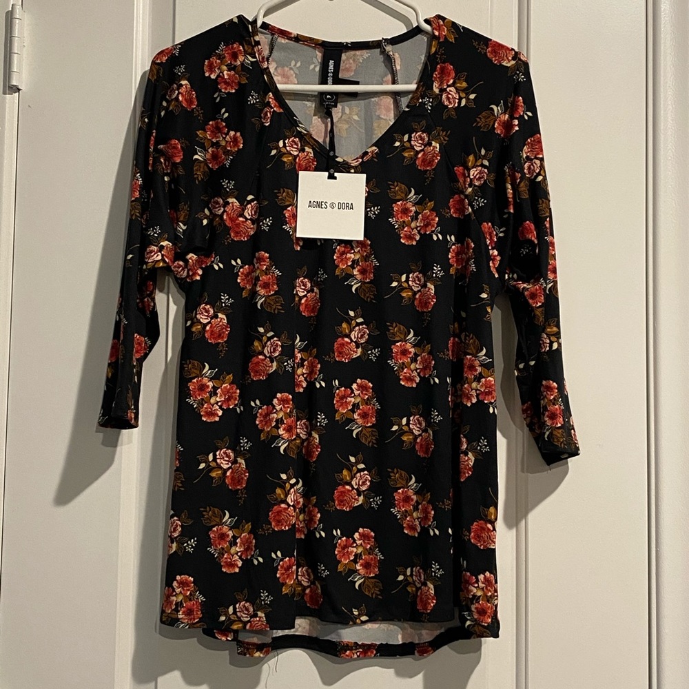 Agnes and Dora Floral blouse NWT